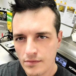 Meet your Posher, Adam